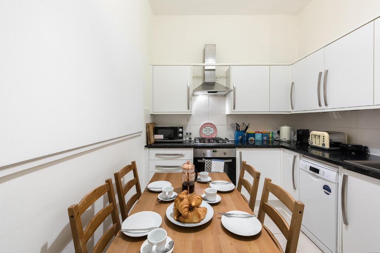 Heart Of Ealing Apartment With Garden 伦敦 外观 照片